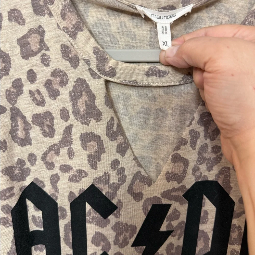 XL women's Maurices Beige Leopard Print AC/DC band tee. Super soft and cute - Picture 2 of 2
